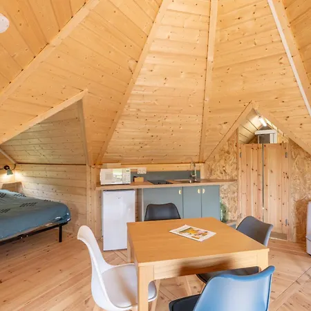 Logements Insolites A La Ferme - Yourte, Kota Ou Pod Farbus Zimmer foto