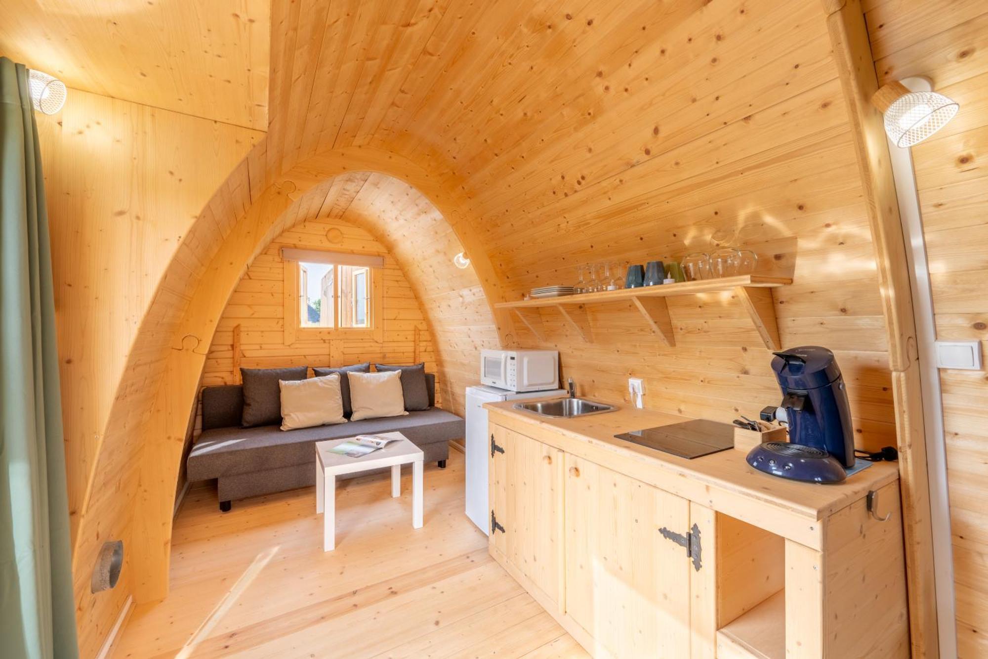 Insolites A La Ferme - Yourte, Kota Ou Pod * Farbus