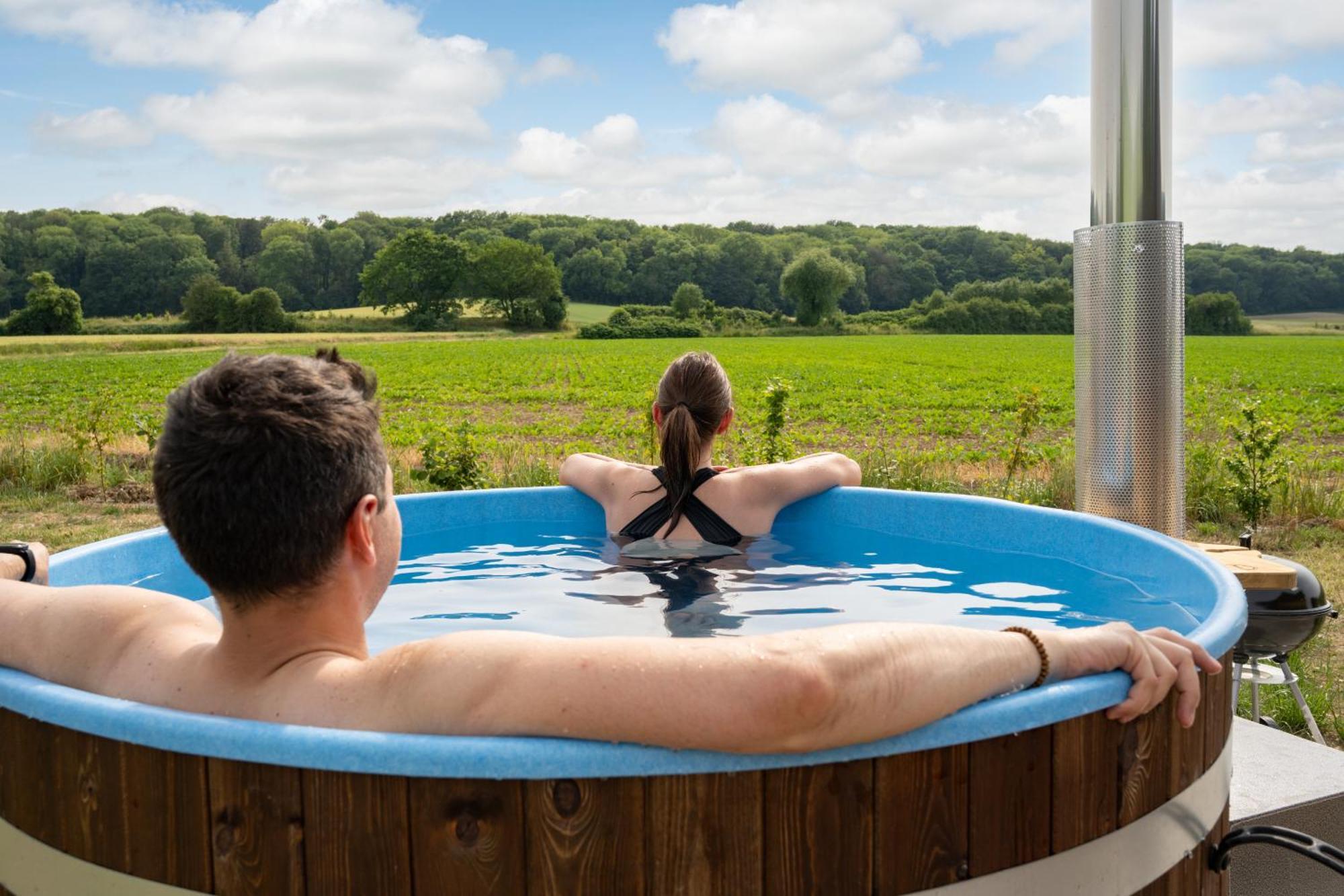 Insolites A La Ferme - Yourte, Kota Ou Pod